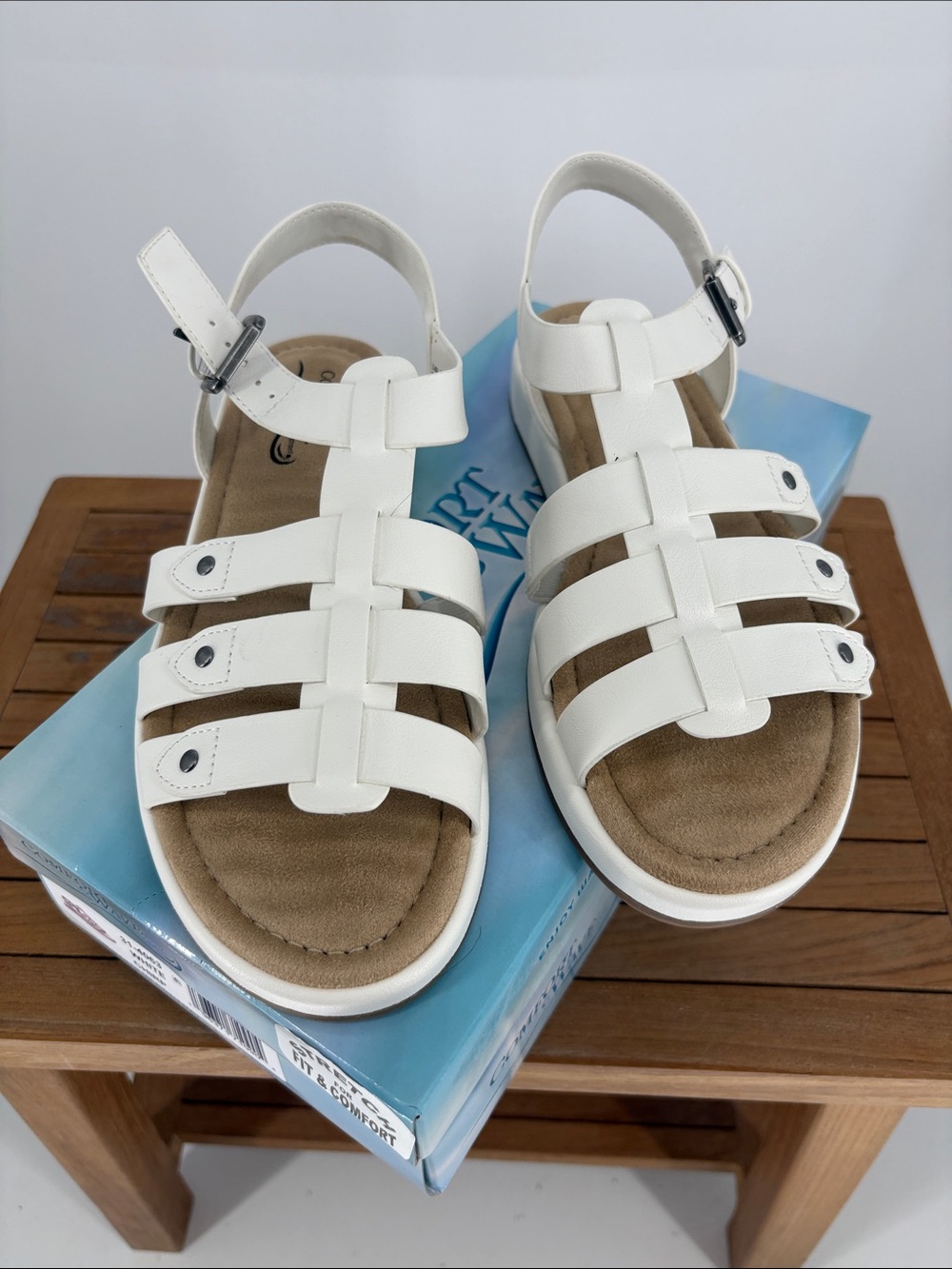 New Easy Street  Women’s  White CHIRP Strappy Sandals SIZE 8W - Picture 5 of 5